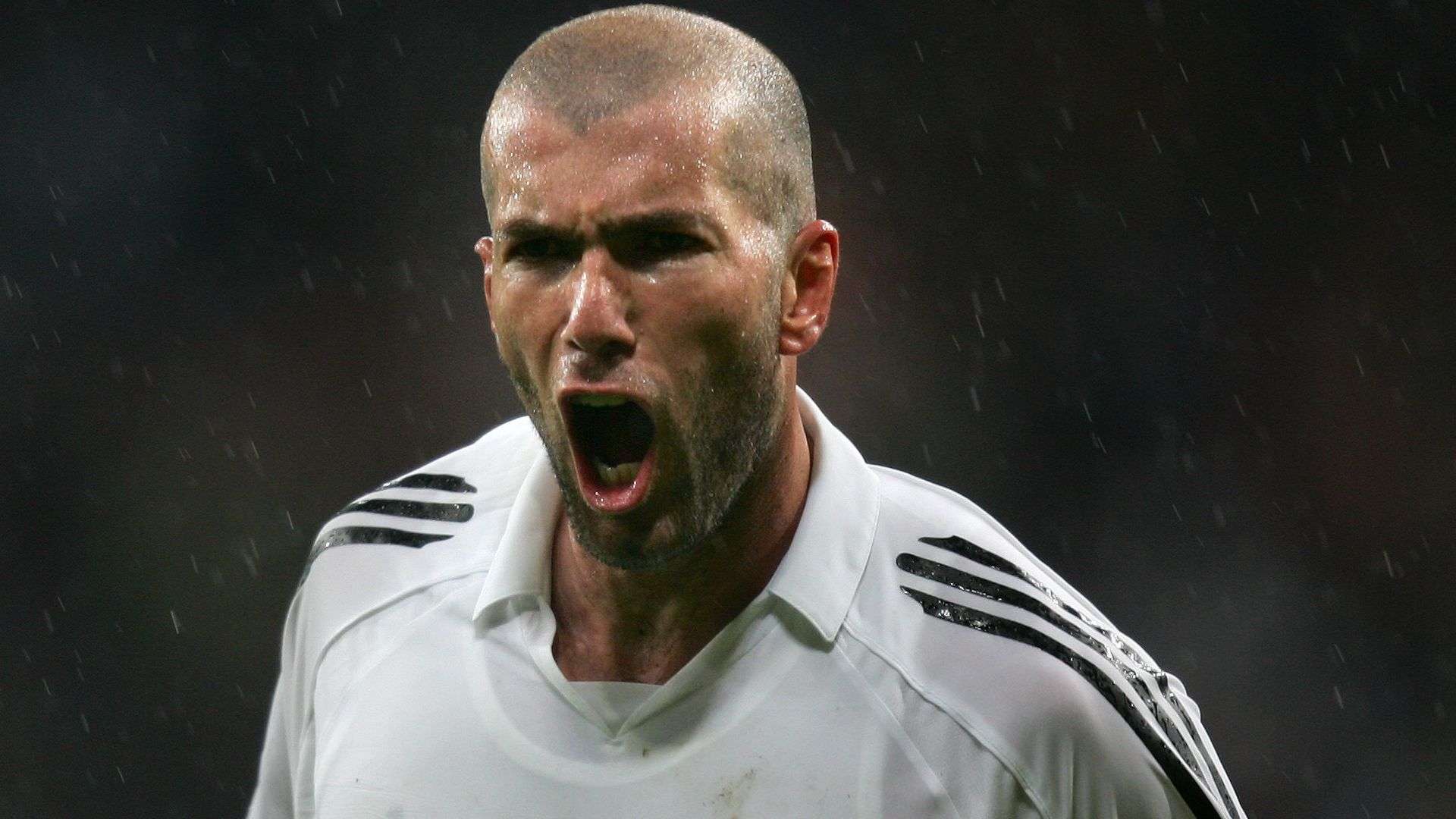 年对阵阿贾 年对阵阿贾